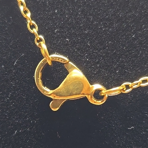 Adornia Adjustable 14K Gold Plated Flower Imitation Mother of Pearl Necklace 18" - Picture 9 of 9